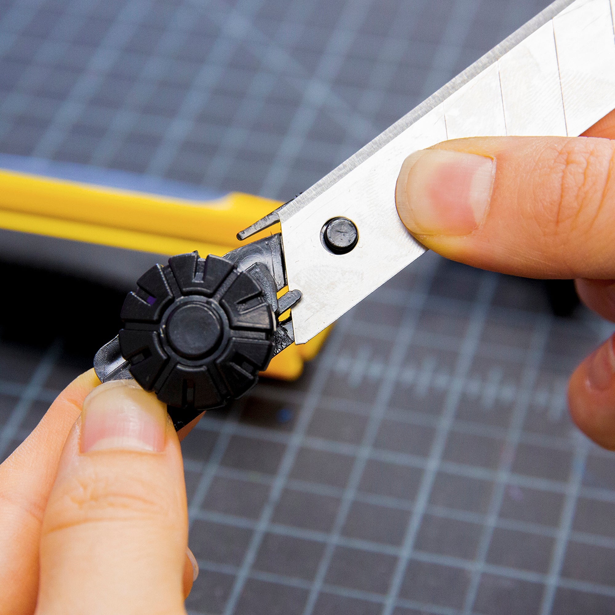 Replacement Cutter Blades w/ Tube (8/Tube)