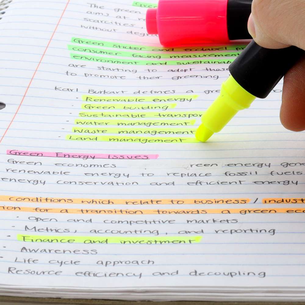 Desk Style Fluorescent Highlighters (3/Pack) Yellow
