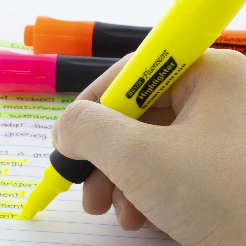 Desk Style Fluorescent Highlighters (3/Pack) Yellow