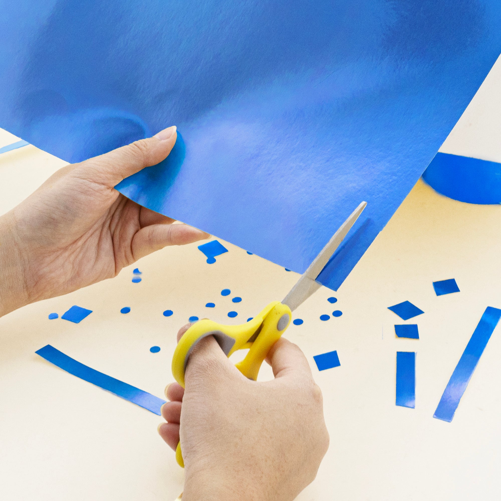 22" X 28" Poster Board - Metallic Blue