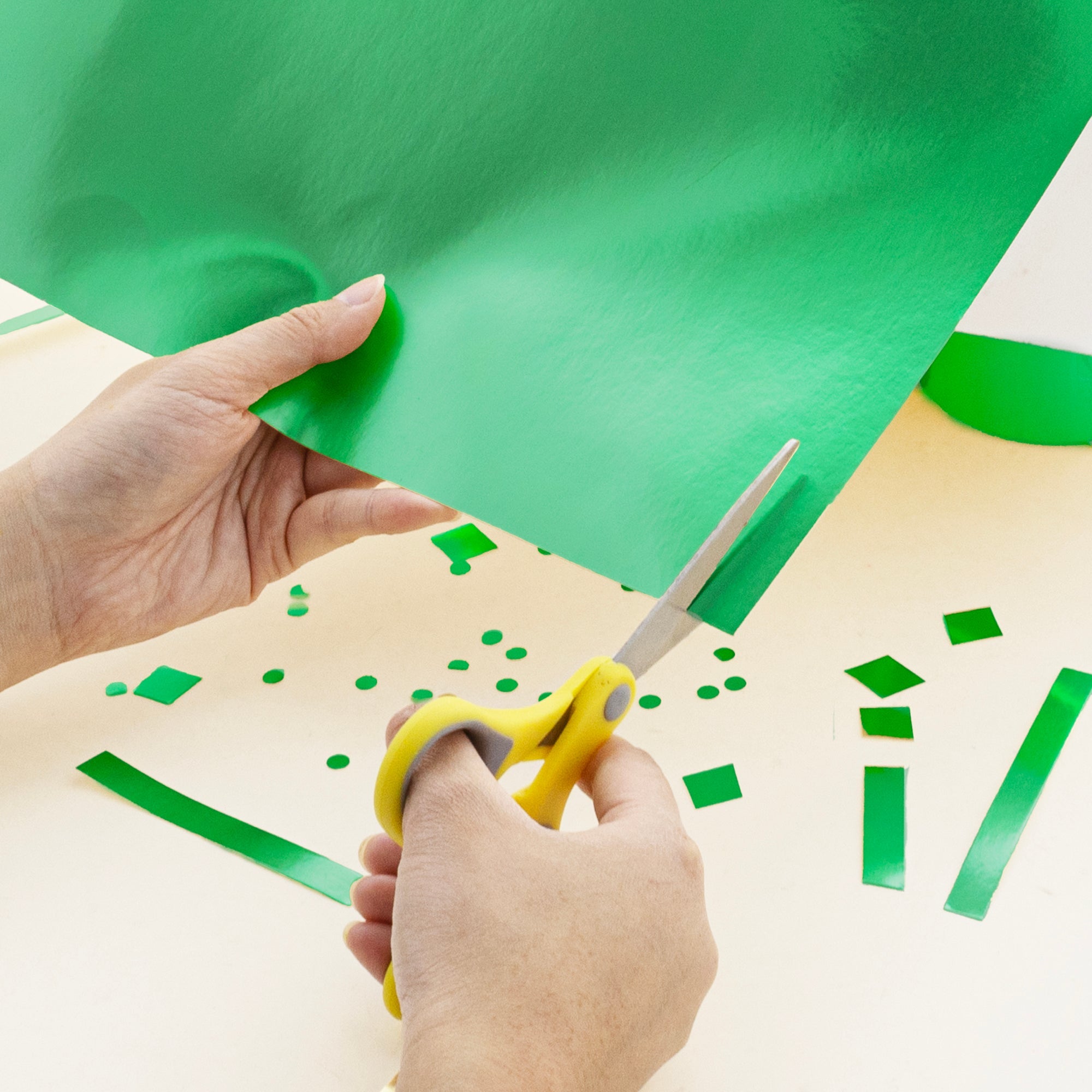 22" X 28" Poster Board - Metallic Green