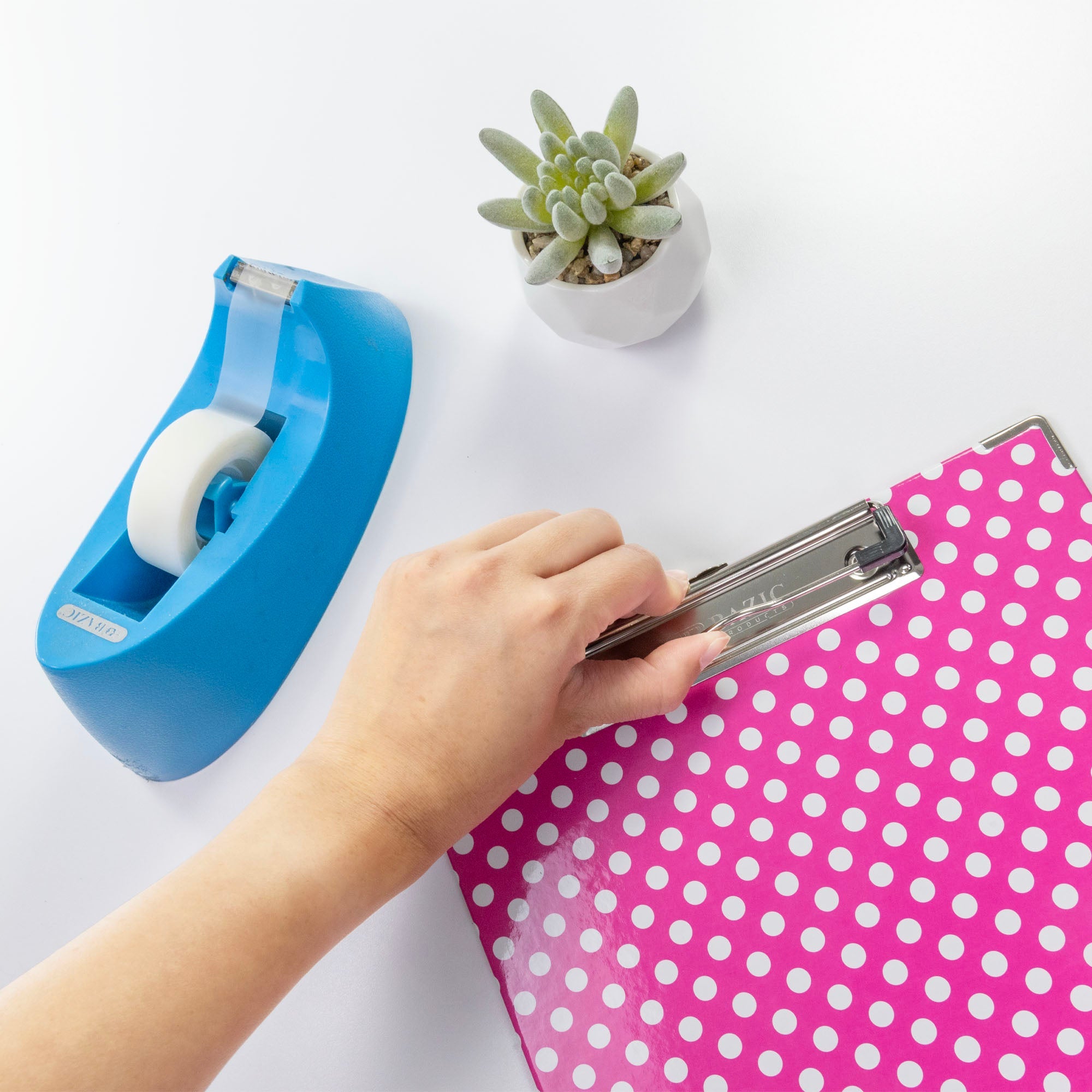 Paperboard Clipboard Polka Dot, Low Profile Clip