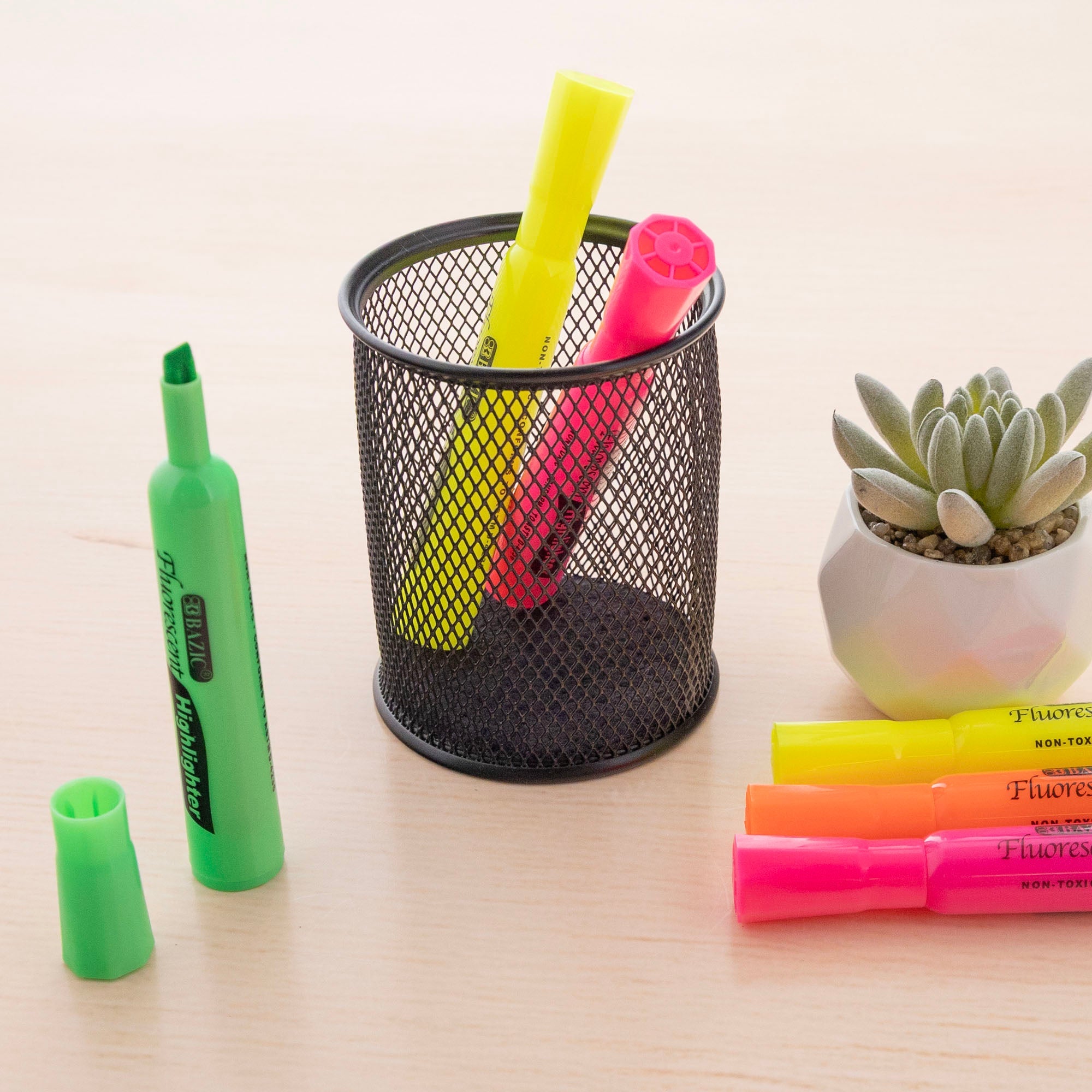 Desk Style Fluorescent Highlighters (4/Pack)